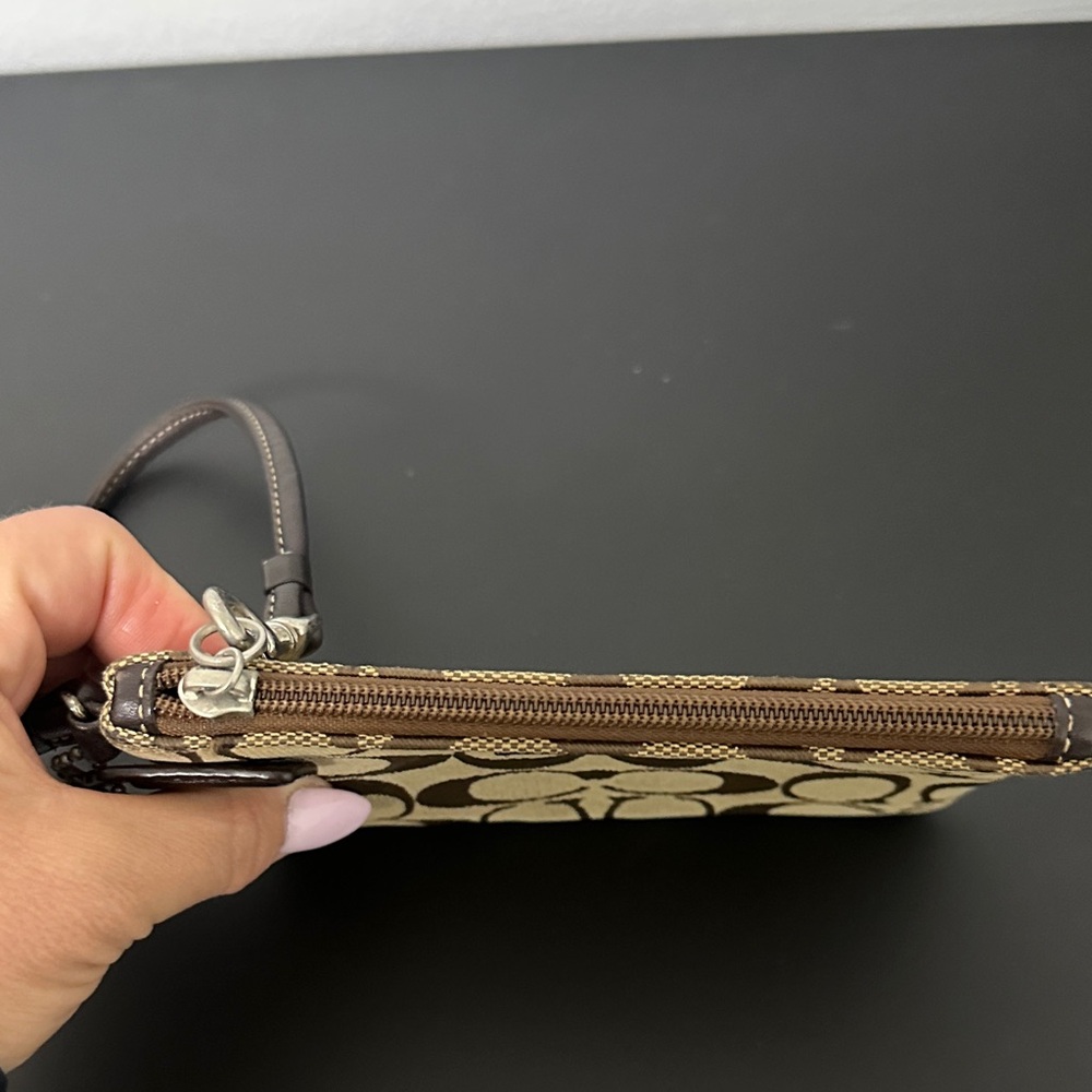 Coach Signature Brown and Tan Wristlet with Coach Hang Tag.Small. EUC - Picture 8 of 14